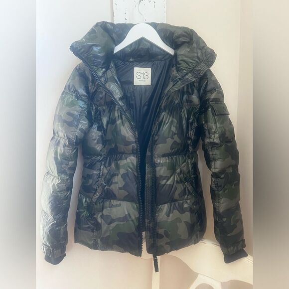S13 NewYork Camouflage shiny Puffer Jacket; Size Small, perfect condition! - Picture 5 of 11
